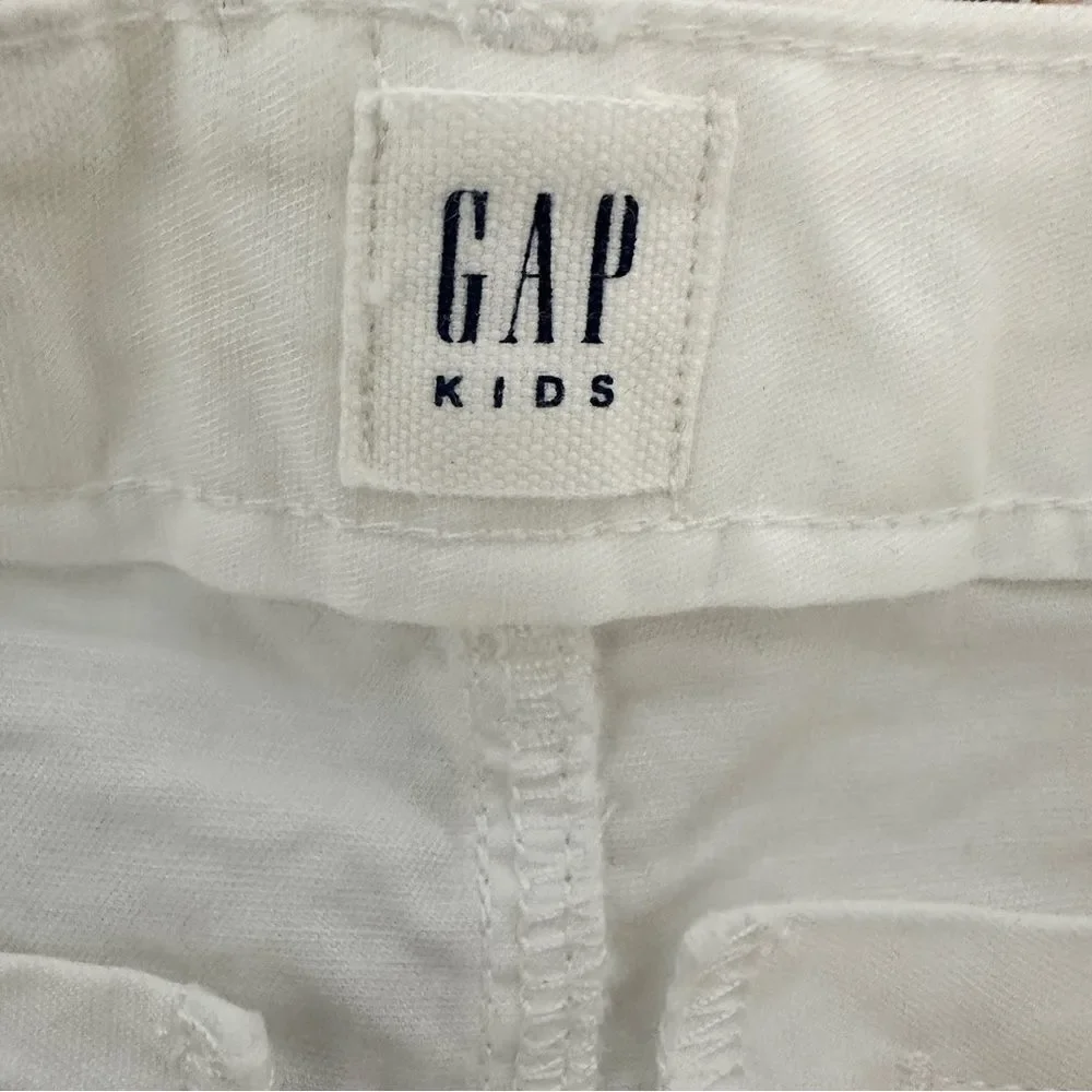 GAP kids white shorts size 8 Slim